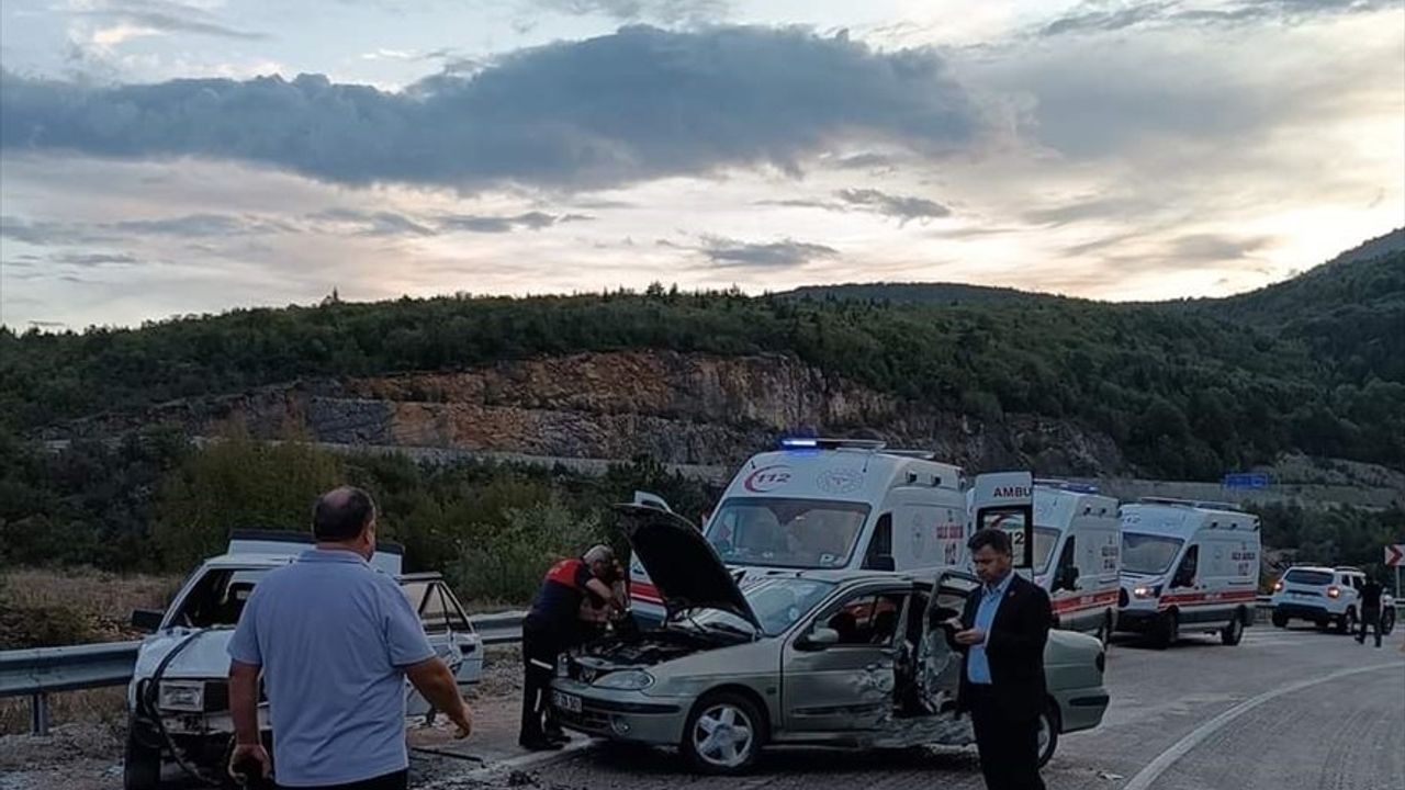 Karabük'te Otomobil Kazası: 7 Yaralı