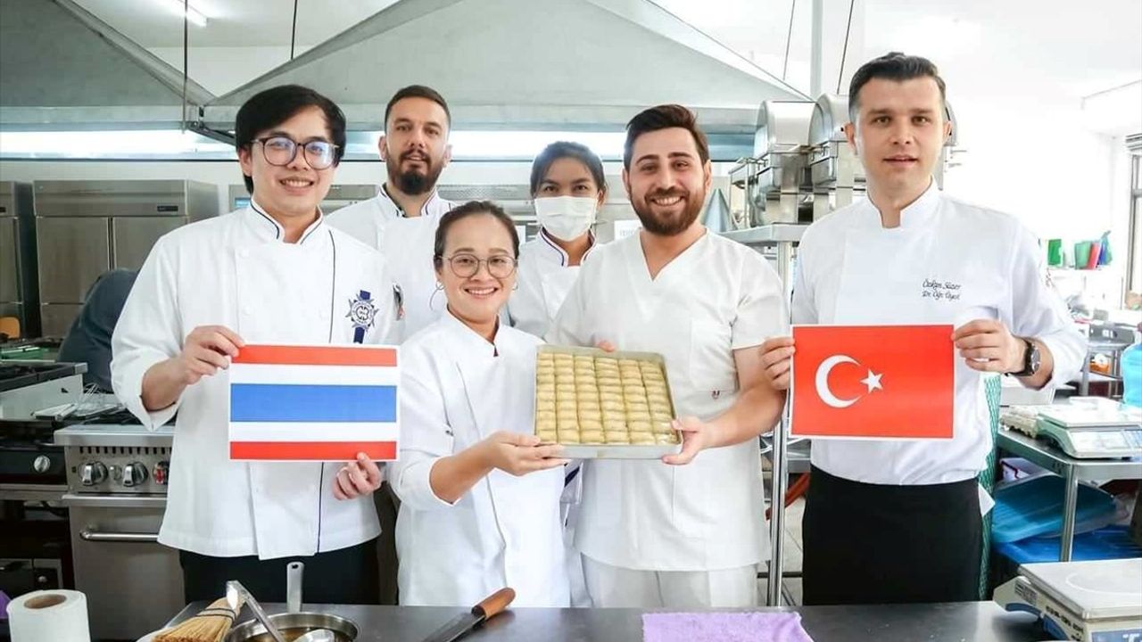 Karabük Üniversitesi'nden Tayland'a Baklava Tanıtımı