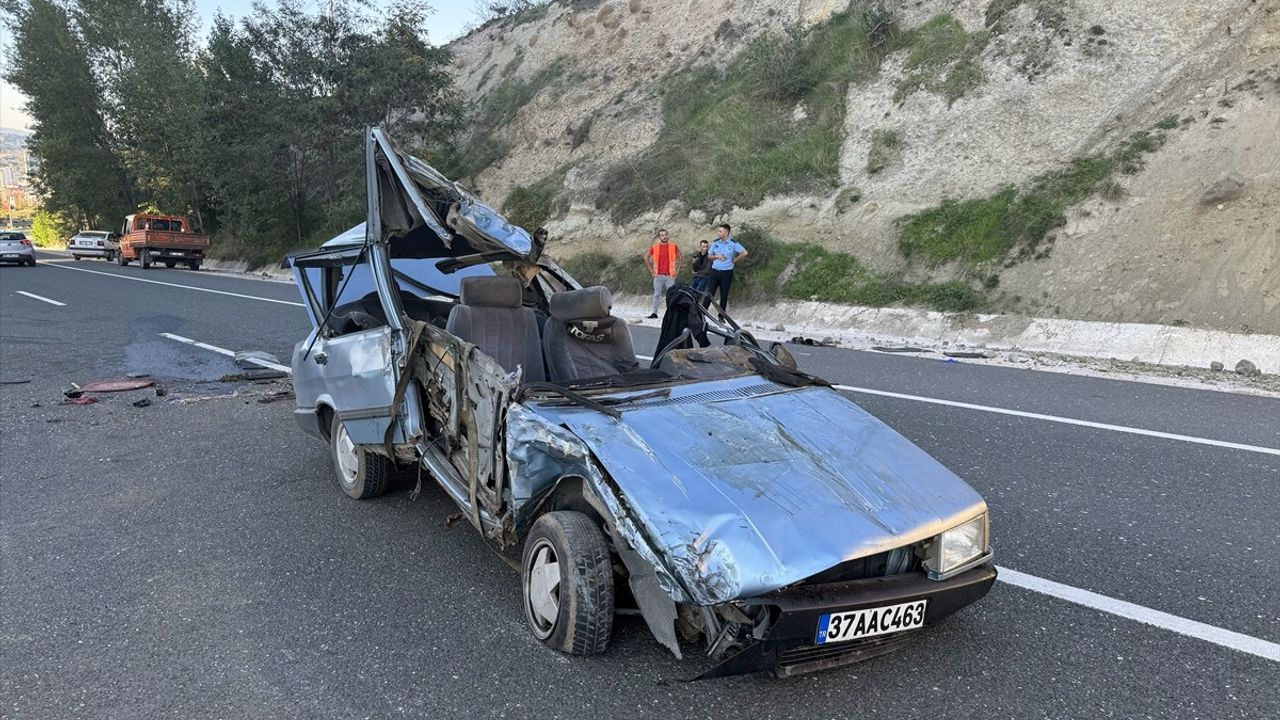 Kastamonu'da Otomobil Kazası: 3 Yaralı