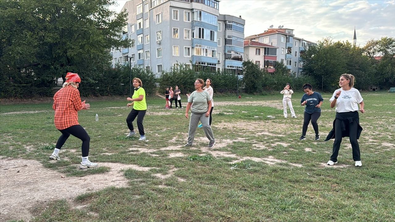 Kırklareli'de Avrupa Hareketlilik Haftası Kapsamında Zumba Etkinliği