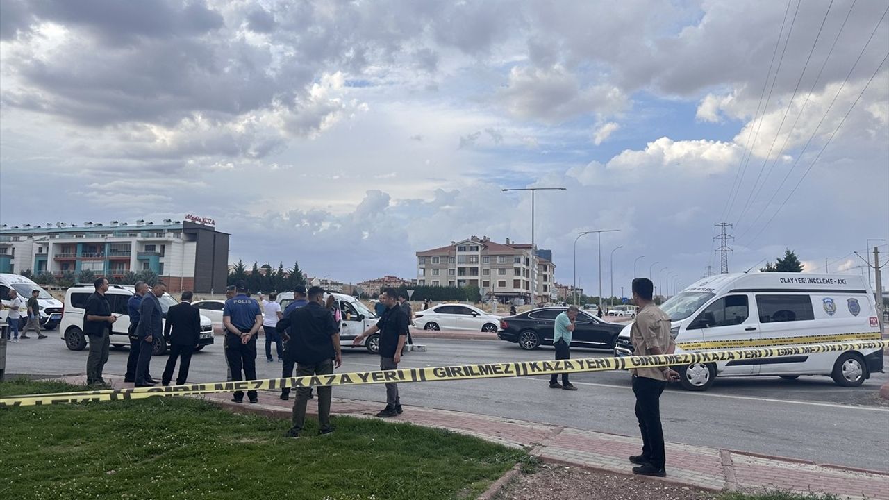 Konya'da Çalıntı Araçla İlgili Silahlı Saldırı: 2 Polis Yaralandı