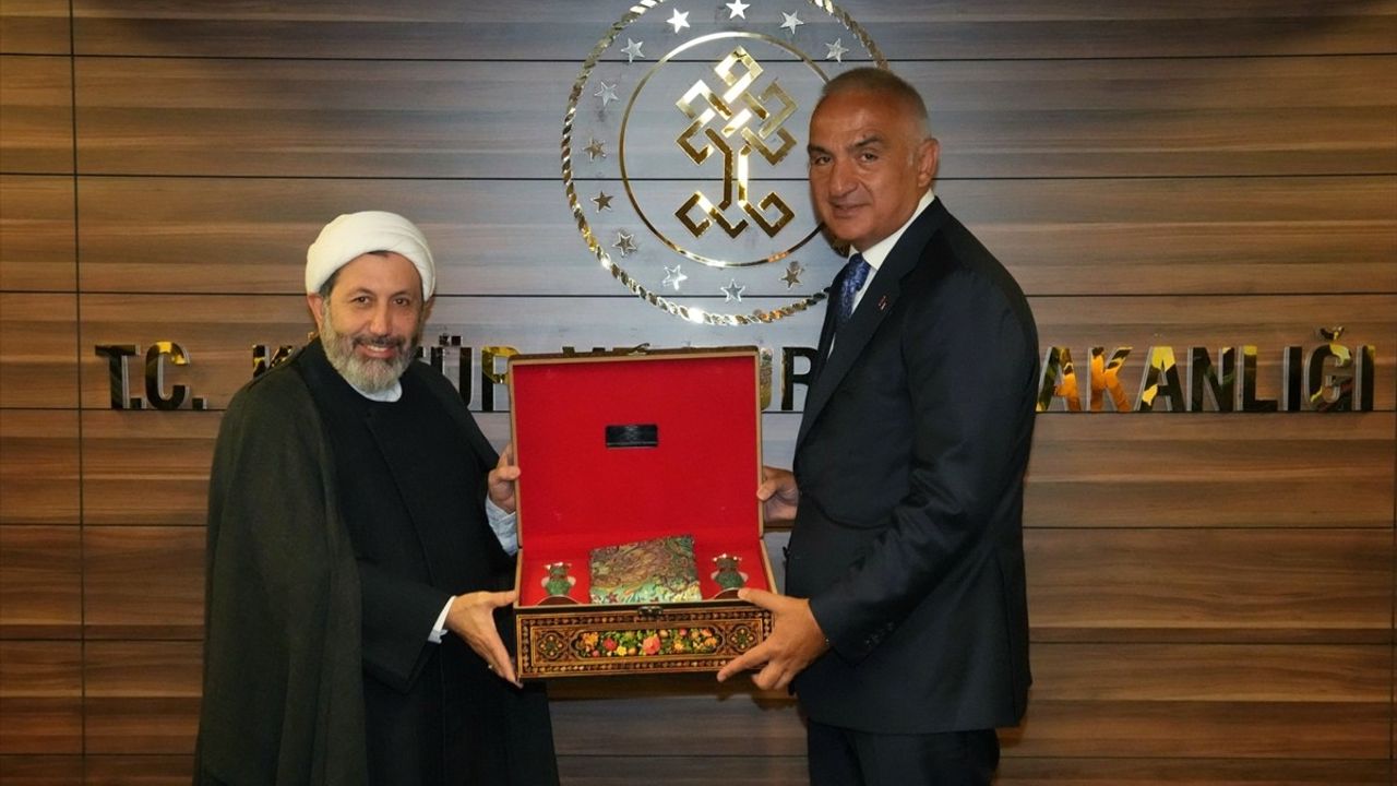 Kültür ve Turizm Bakanı Mehmet Nuri Ersoy, İranlı Bakan İmanipur ile Görüştü