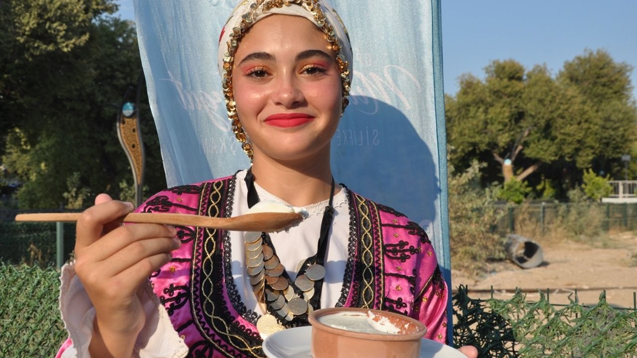 Mersin'de Silifke Yoğurdu Yarışması Heyecanı