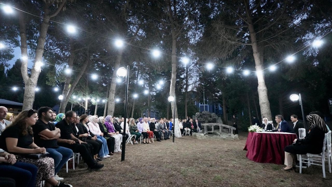 Milli Eğitim Bakanı Tekin Sakarya'da Öğretmenlerle Buluştu