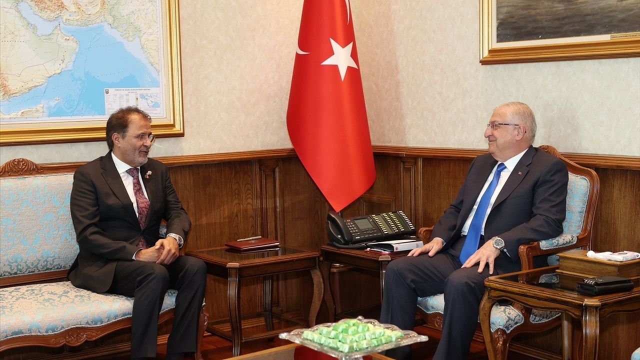 Milli Savunma Bakanı Güler Kuveyt Büyükelçisini Ağırladı
