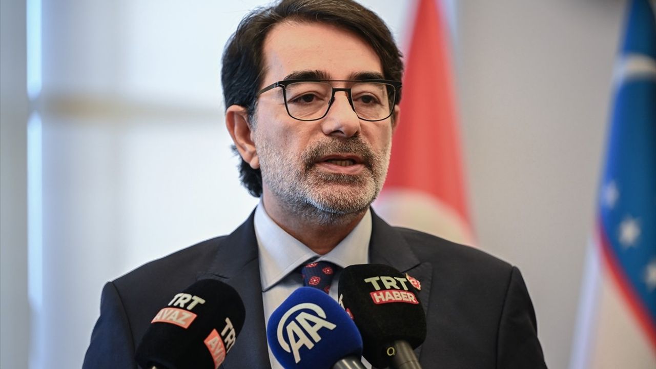 Özbekistan'dan İnsan Kaynakları Heyeti Türkiye'de