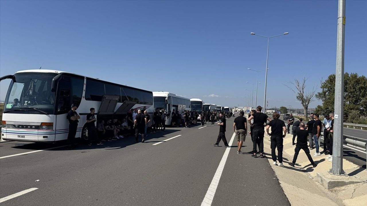 PAOK Taraftarları Türkiye'ye Geldi: Galatasaray Maçı Öncesi Güvenlik Önlemleri Artırıldı