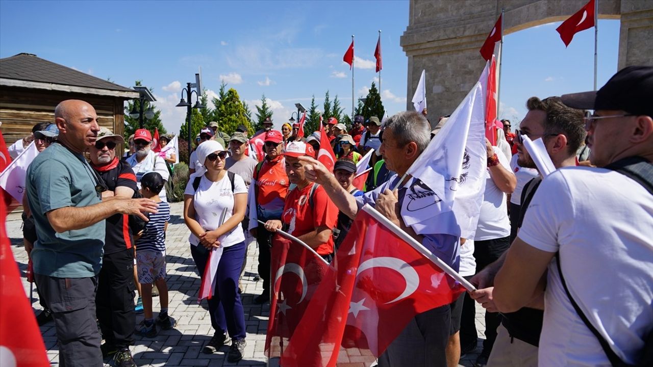 Sakarya Zaferi'nde Diriliş Yolu Yürüyüşü Başladı