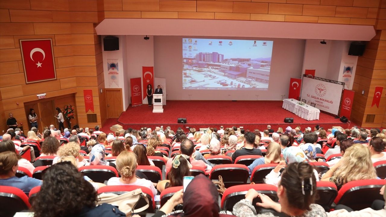 Samsun'da Önlenebilir Bulaşıcı Hastalıklar Paneli Gerçekleştirildi