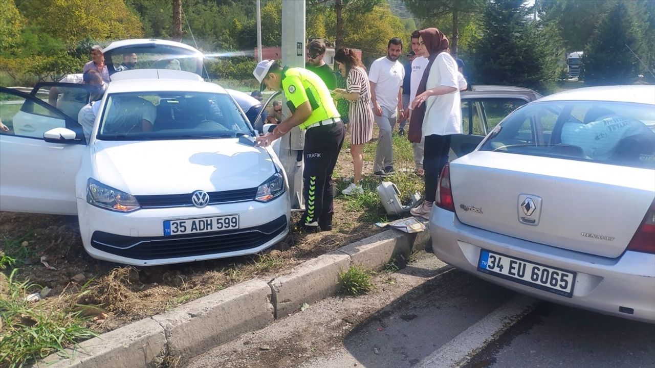Samsun'da Trafik Kazası: 7 Yaralı, 3'ü Hemşire