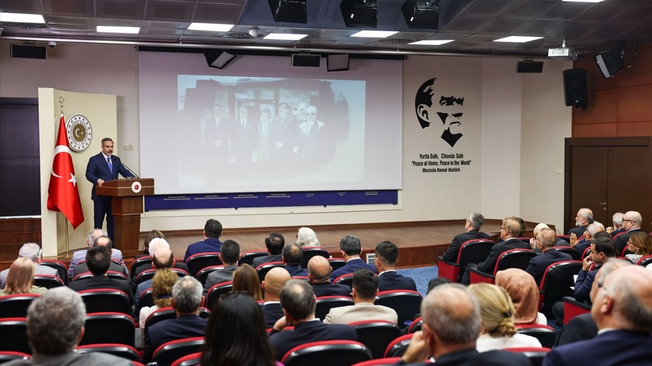 Şükrü Tufan'a Üstün Hizmet Ödülü