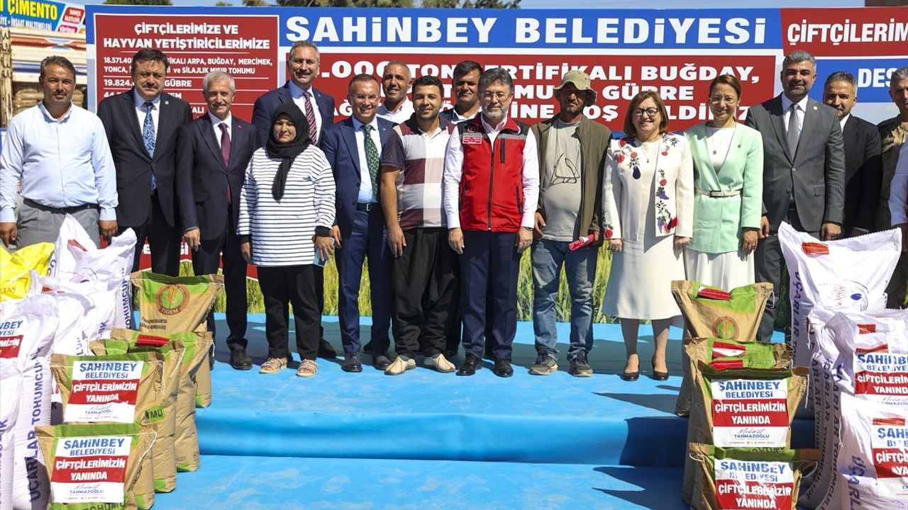 Tarım Bakanı Yumaklı, Gaziantep'te Tohum ve Gübre Dağıtım Töreninde Açıklamalarda Bulundu