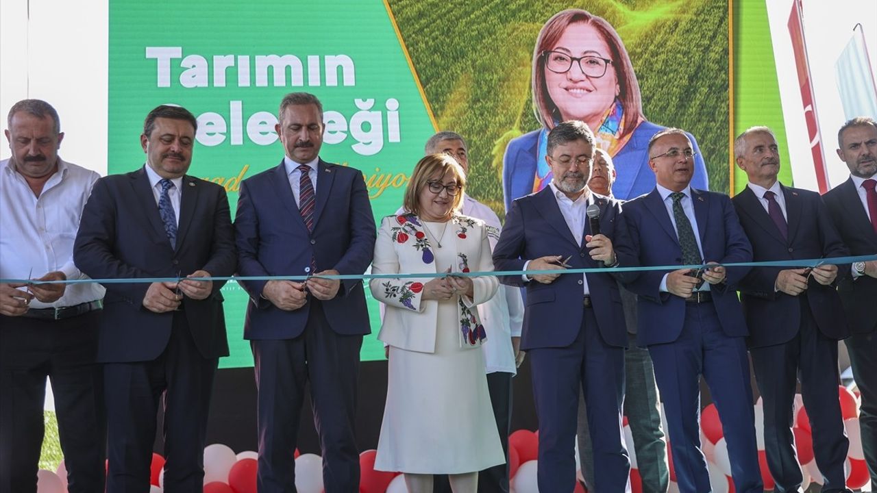 Tarım ve Orman Bakanı İbrahim Yumaklı'dan Gaziantep'te Ekmek Fabrikası Açılışı İçin Önemli Mesajlar