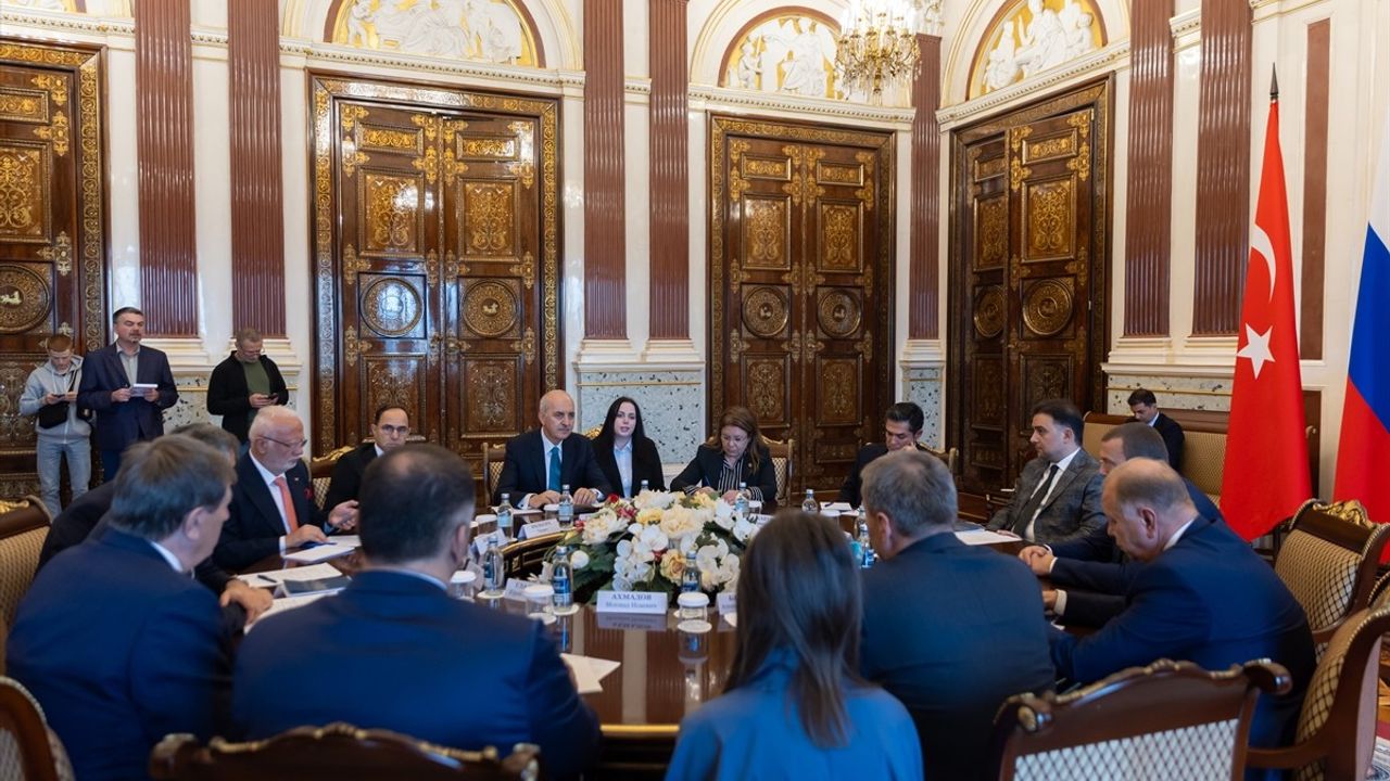 TBMM Başkanı Numan Kurtulmuş, St. Petersburg'da Rusya ile İlişkileri Güçlendirdi