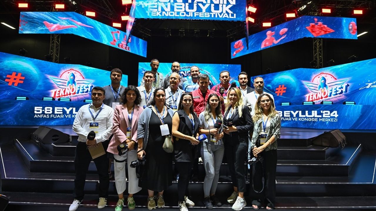 TEKNOFEST Başkanı Bayraktar: Türkiye'nin Savunma Ürünlerine Küresel İlgi