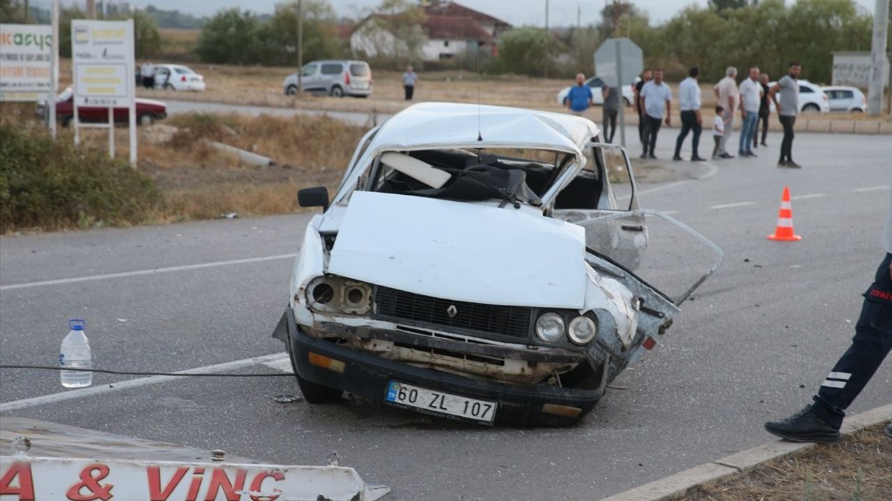 Tokat'ta Trafik Kazası: 1 Ölü, 3 Yaralı