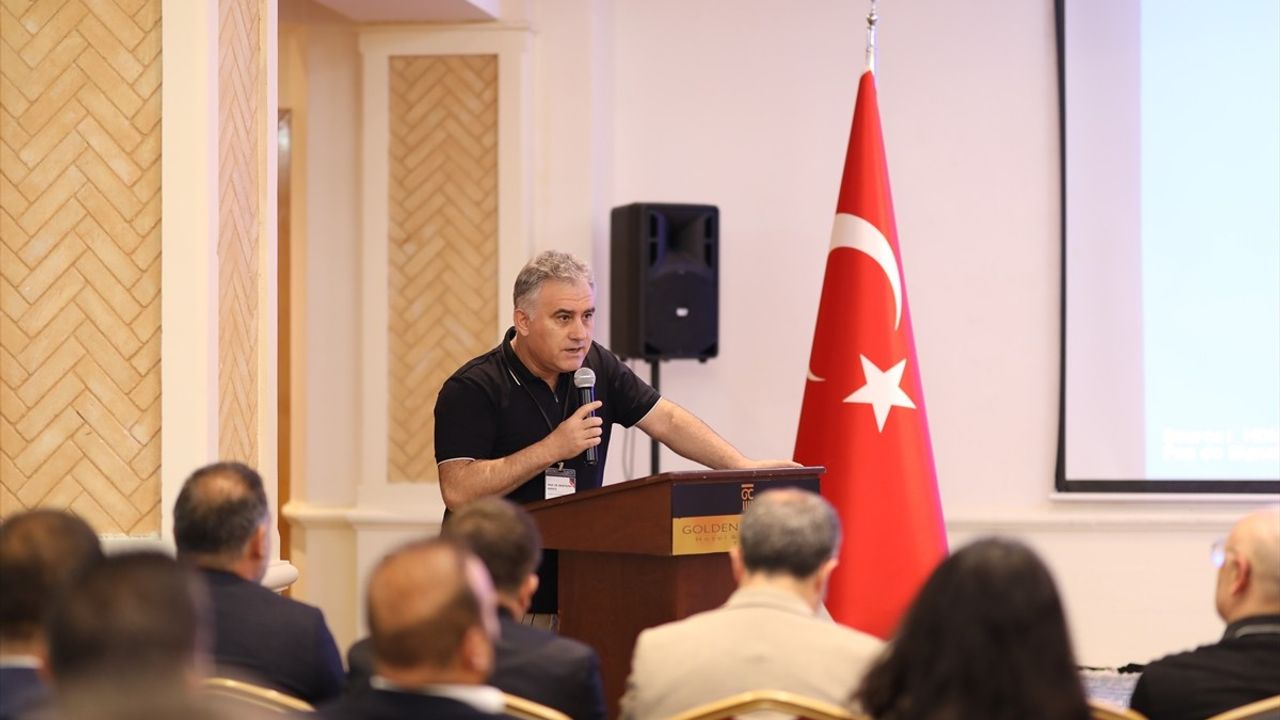 Tunus'ta Türk Firmalarıyla Yatırım Forumu Düzenlendi