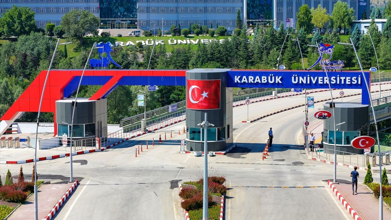 Türkiye'nin İlk Sağlık Bilimleri Festivali Karabük Üniversitesi'nde Düzenleniyor