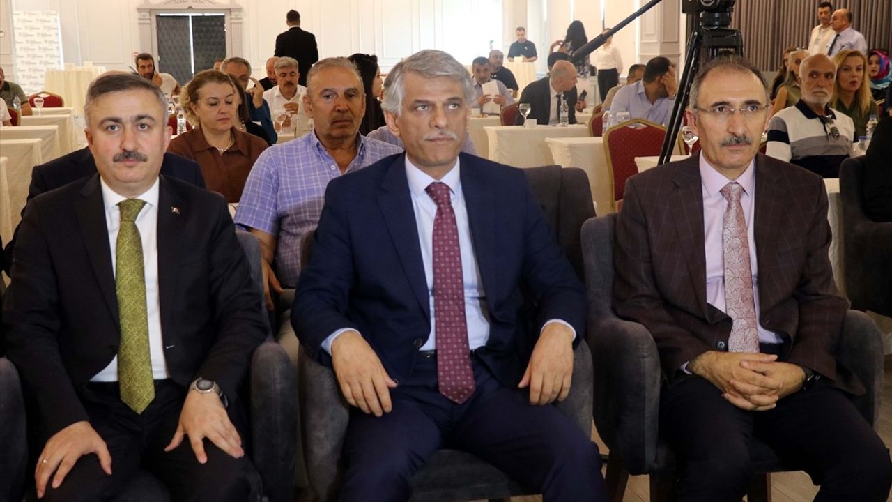 Türkiye'nin Turizm Gelir Hedefi: 60 Milyar Dolar