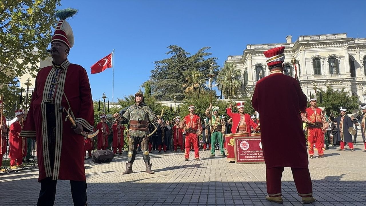 Yıldız Sarayı'nda Mehteran Gösterisi Büyük İlgi Gördü