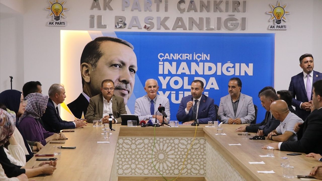 Yılmaz: Nezaket Siyasetin Vazgeçilmezi