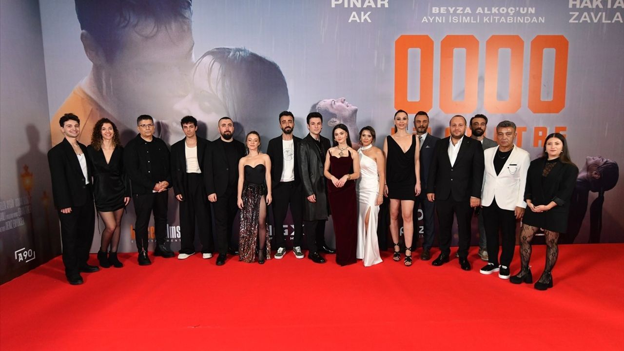 0000 Kilometre Filminin Galası Zorlu PSM'de Gerçekleşti