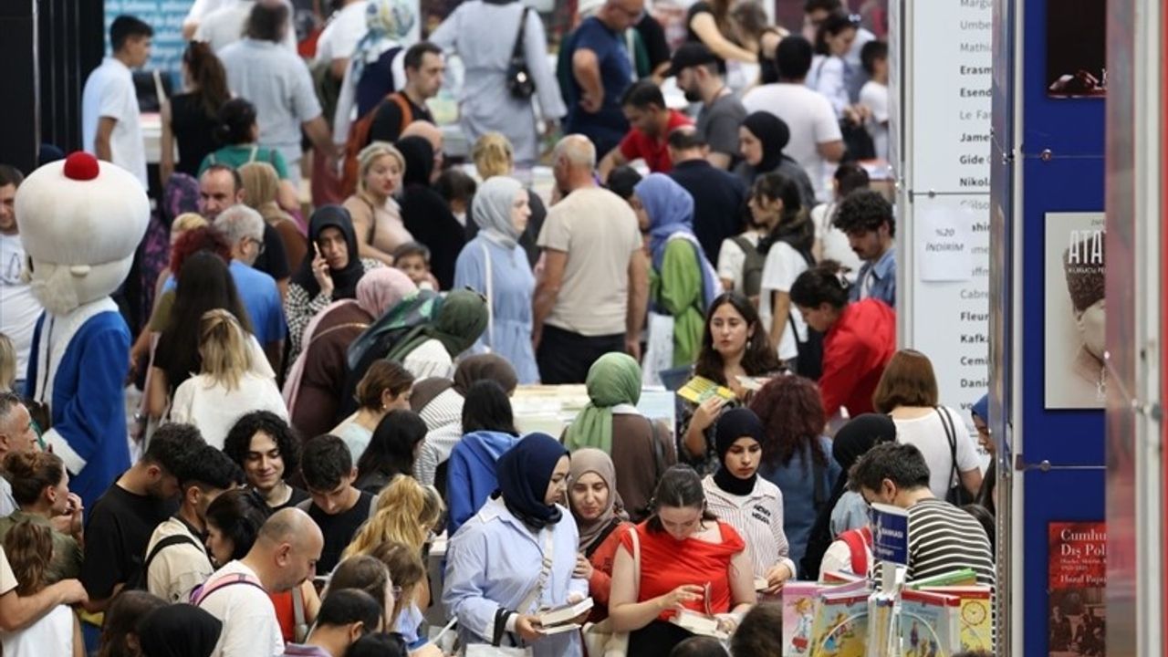 14. Kocaeli Kitap Fuarı'na Rekor İlgi