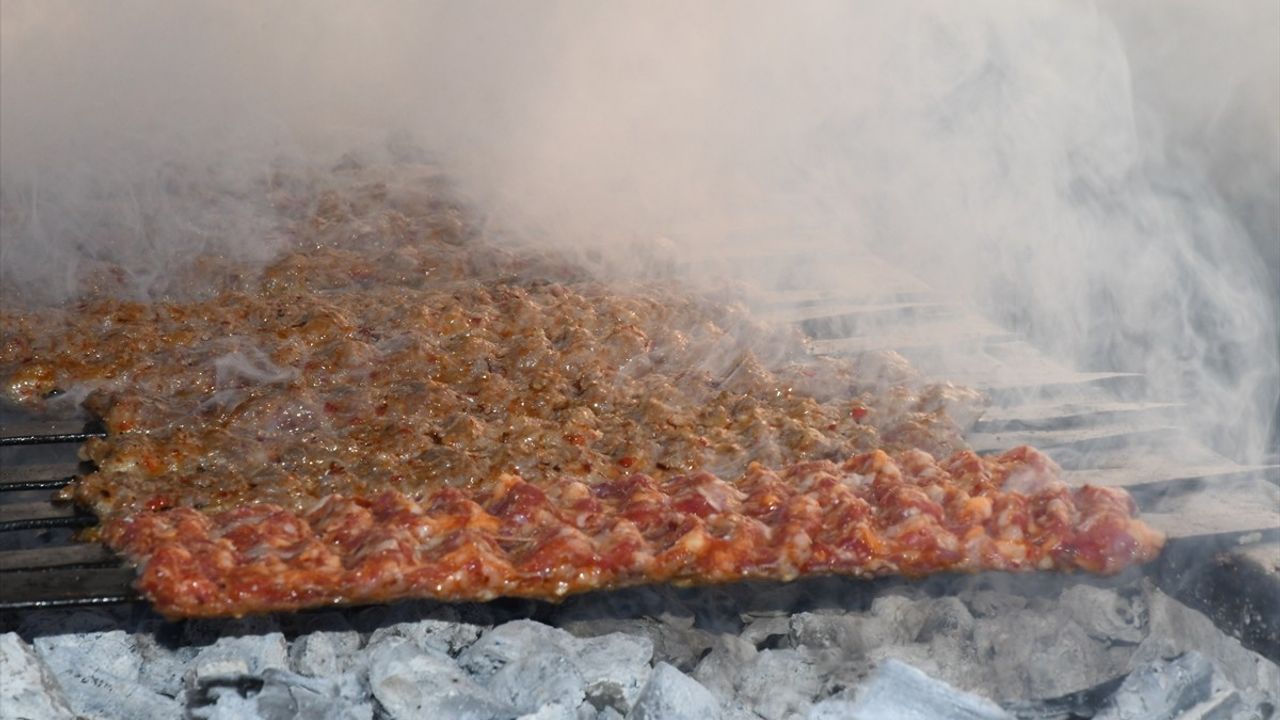 8. Uluslararası Adana Lezzet Festivali Son Günü Coşkuyla Kutlandı