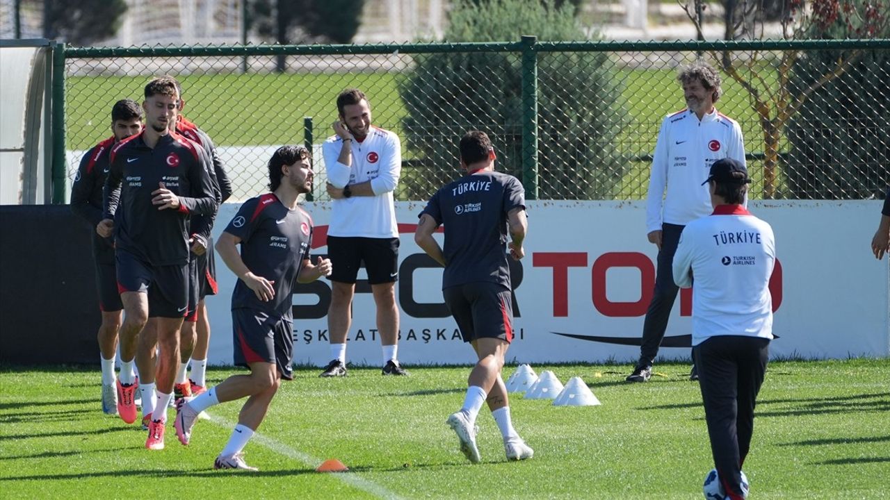 A Milli Futbol Takımı Karadağ Maçına Hazırlıklarını Tamamladı