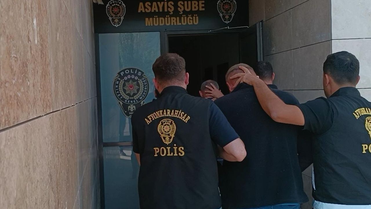 Afyonkarahisar'da Trafik Tartışması Sonrası 3 Kişi Gözaltına Alındı