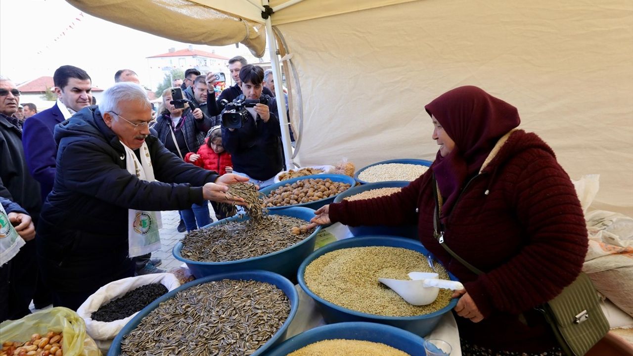 Aksaray'da 4. Geleneksel Ağaçören Ceviz Festivali Coşkuyla Başladı