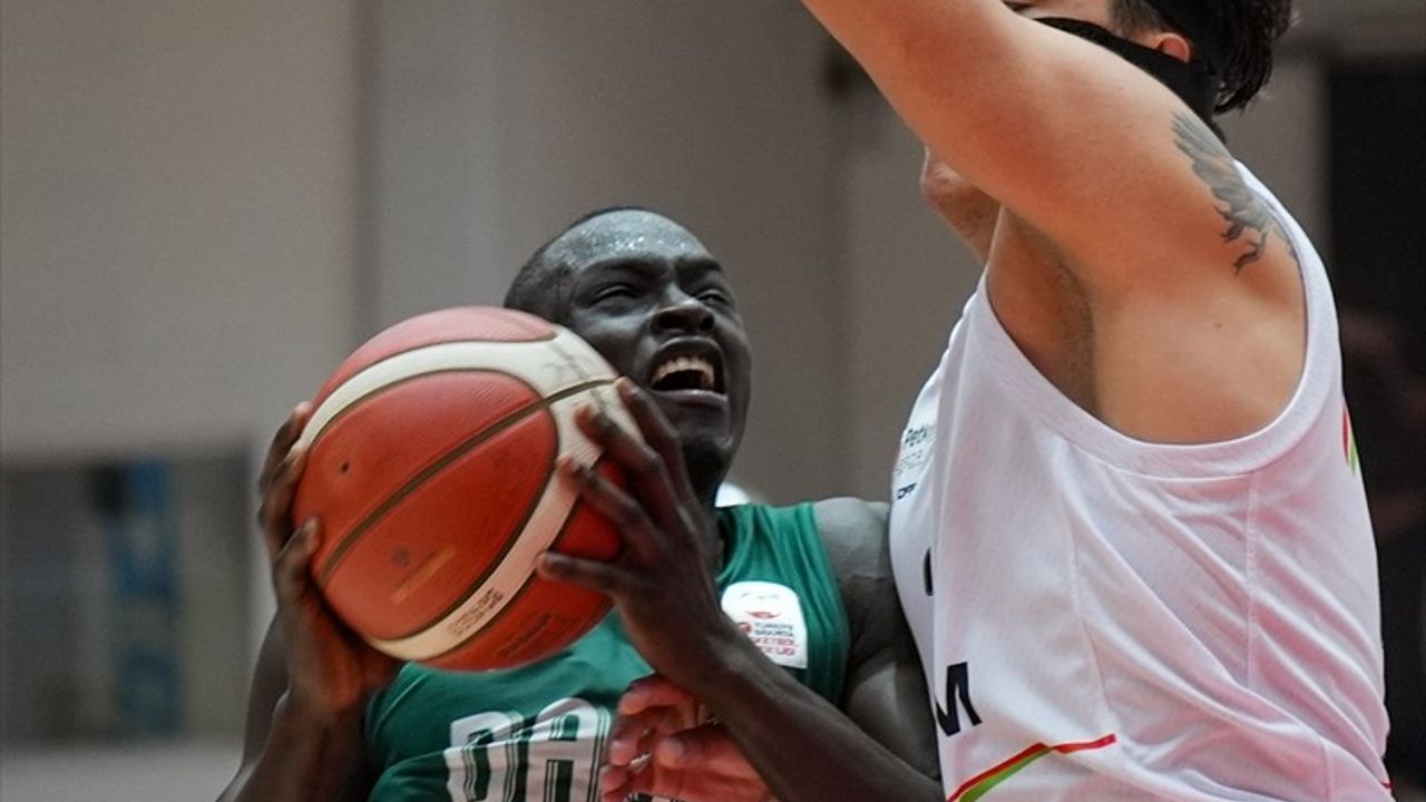 Aliağa Petkimspor, Darüşşafaka Lassa'yı 108-85 Yenerek Sezona Galibiyetle Başladı