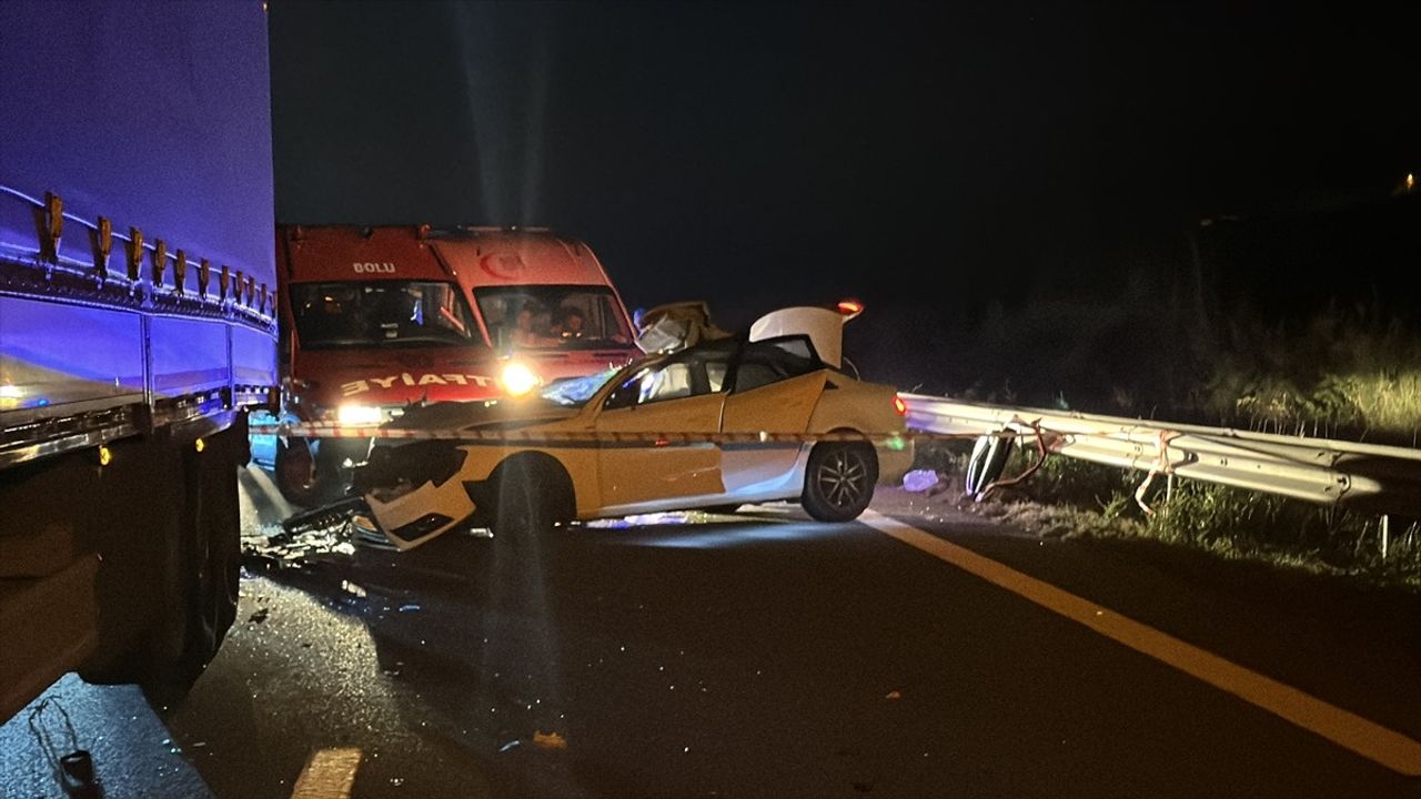 Anadolu Otoyolu'ndaki Kaza İki Can Aldı