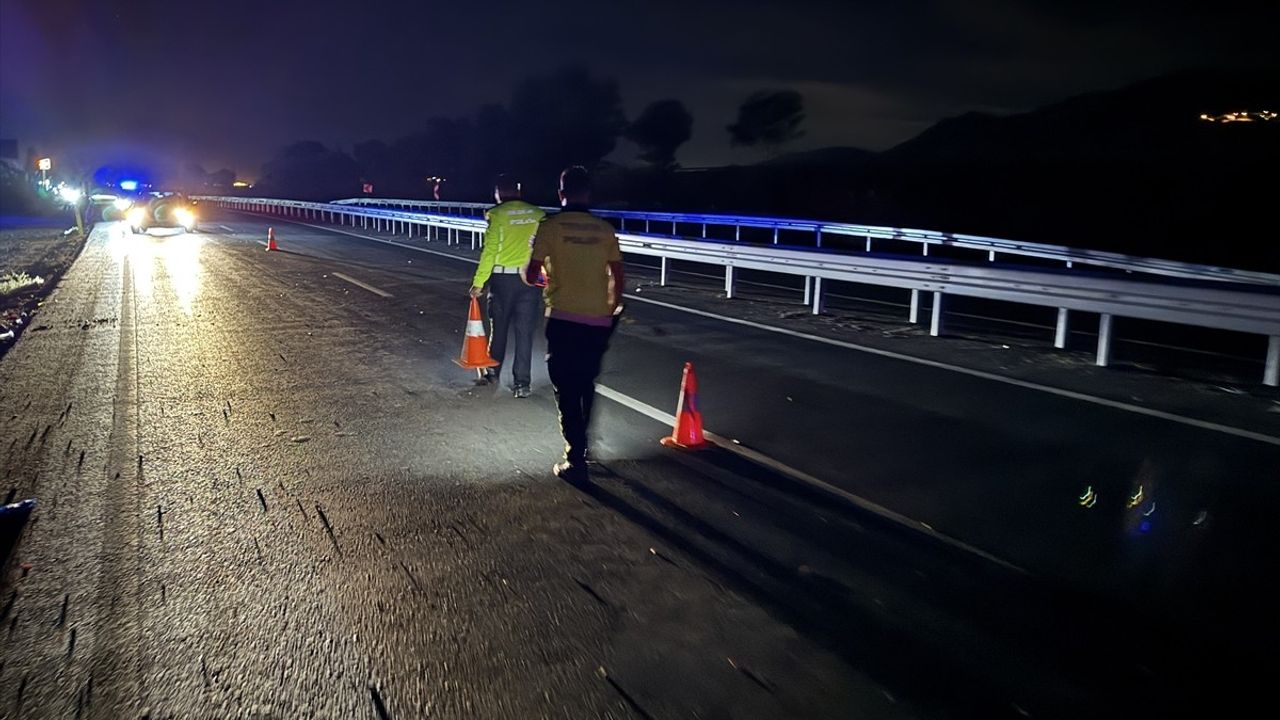 Aydın'da Trafik Kazası: Motosikletli İki Kişi Hayatını Kaybetti