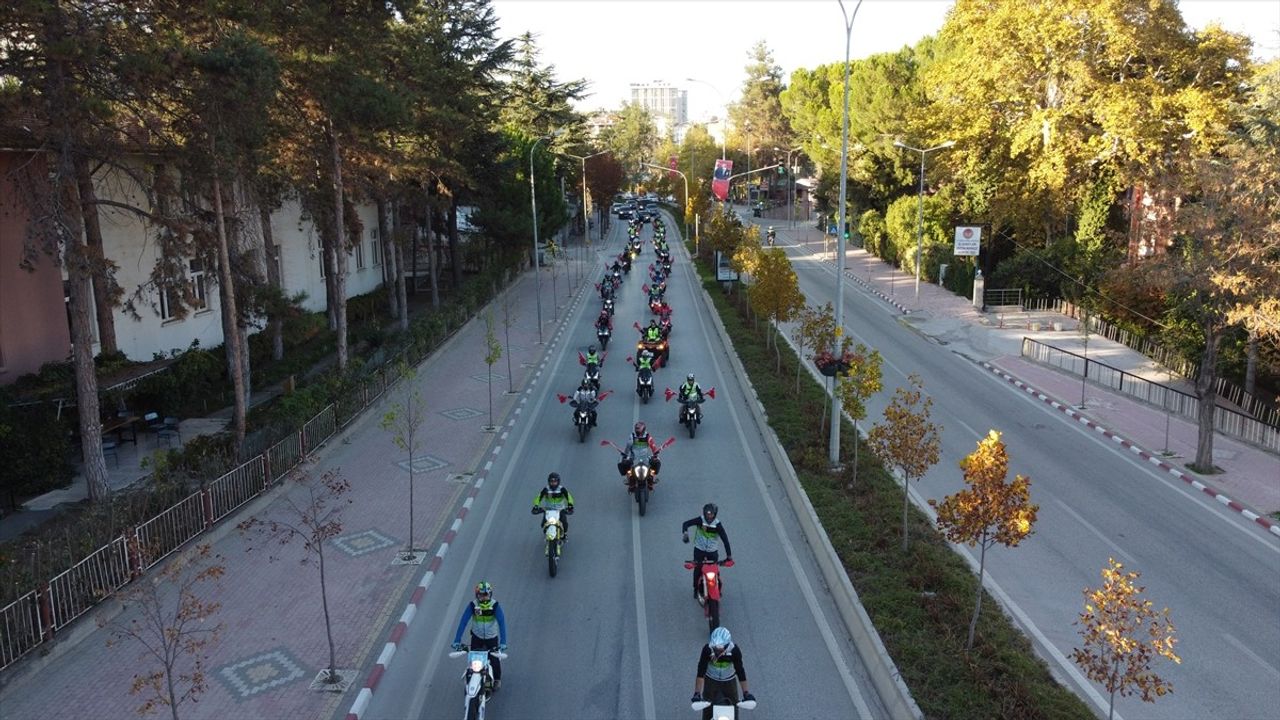 Bilecik'te Kurtuluştan Kuruluşa Motosiklet ve Bisiklet Turu Düzenlendi