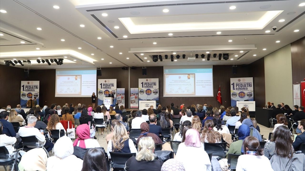 Bilkent Şehir Hastanesi'nde Pediatri Kongresi Başladı