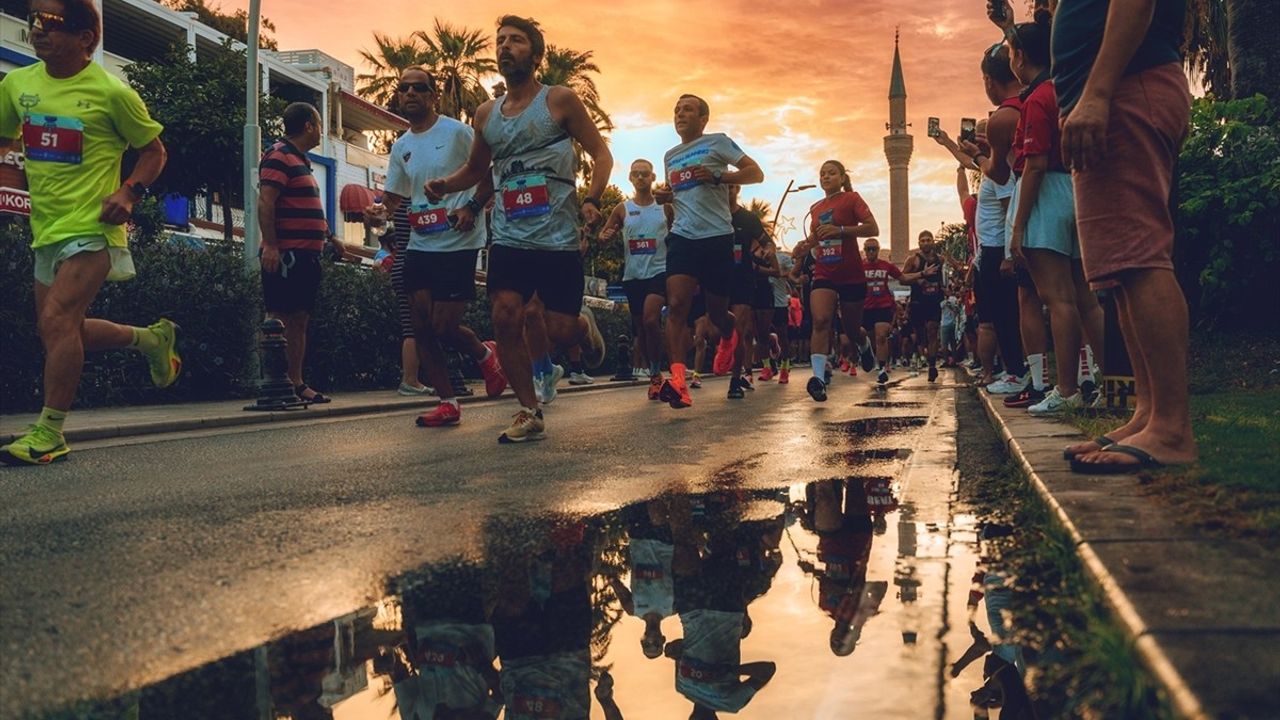 Bodrum'da 7. İntersport Asics Yarı Maratonu Gerçekleşti