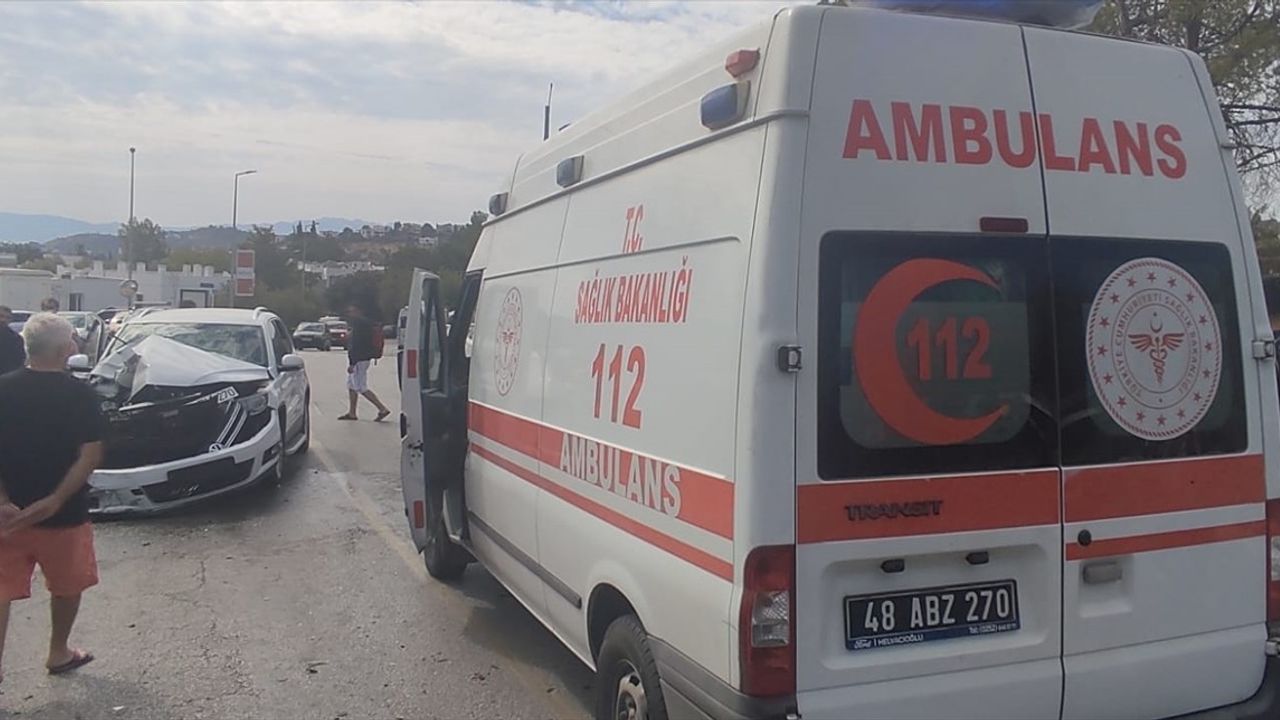 Bodrum'da Otomobil Kazası: 3 Yaralı