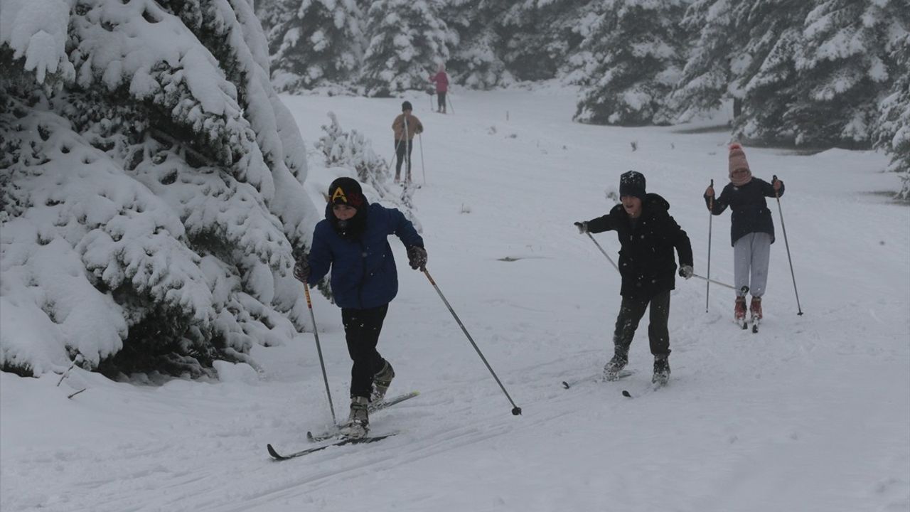 Bolu'da Kayaklı Koşu Sporcuları Antrenmanlara Başladı