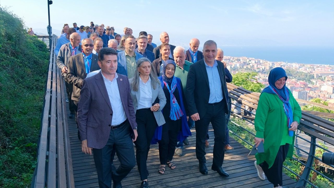 Boztepe Seyir Terası'ndan Şehit Ailelerine Destek