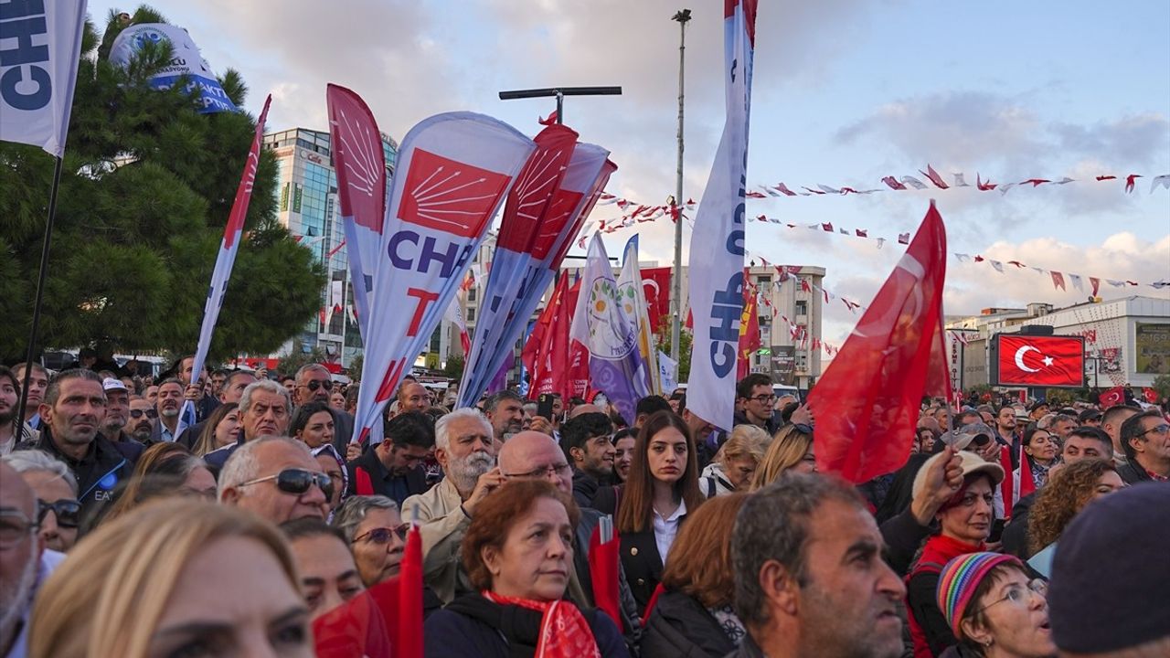 CHP Genel Başkanı Özel, Esenyurt'ta Önceki Gözaltı Sürecini Eleştirdi