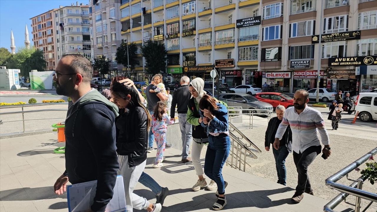 Çorum'da Hırsızlık Zanlıları Tutuklandı