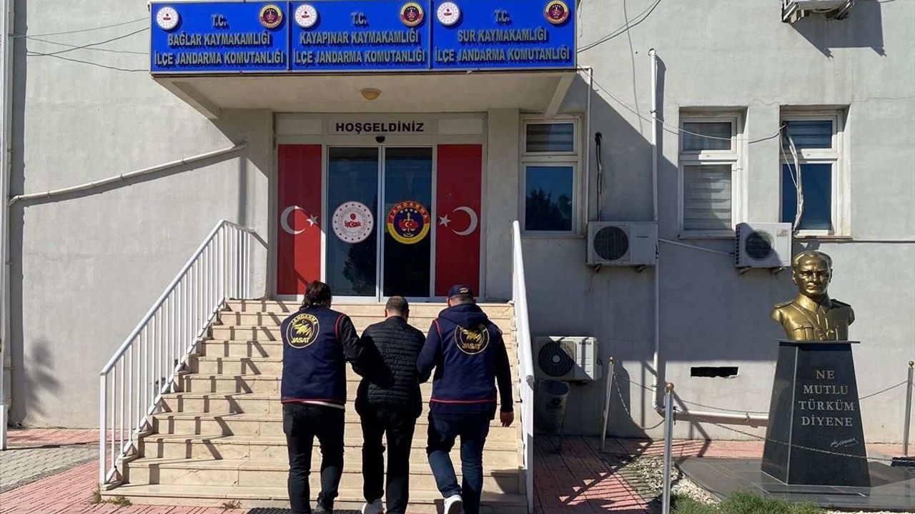 Diyarbakır'da 53 Yıl Hapis Cezasıyla Aranan Hükümlü Yakalandı