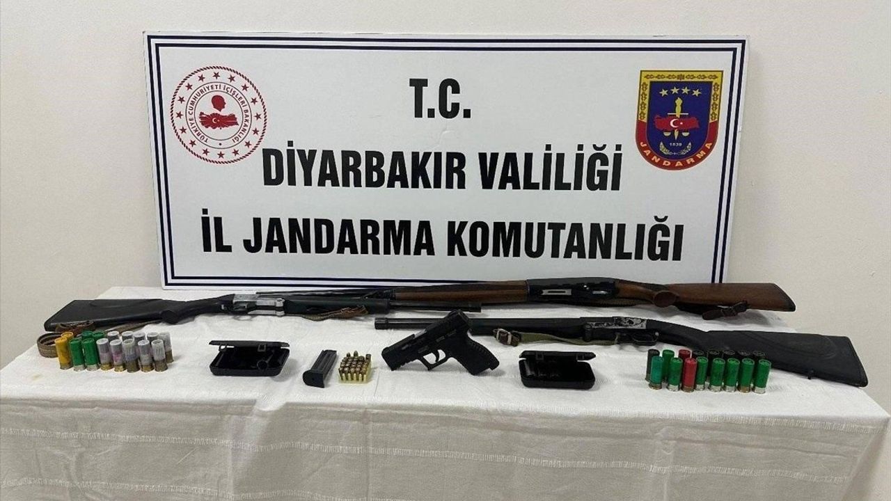 Diyarbakır'da İki Cinayet İle İlgili Zanlı Tutuklandı