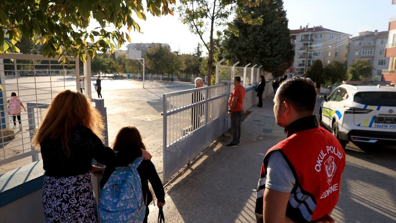 Edirne'de Okul Polisi Uygulaması Öğrencilere ve Velilere Güven Veriyor