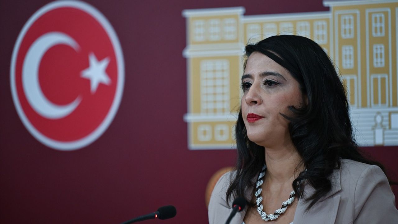 EMEP'li Sevda Karaca Demir'den Birlikte Mücadele Çağrısı