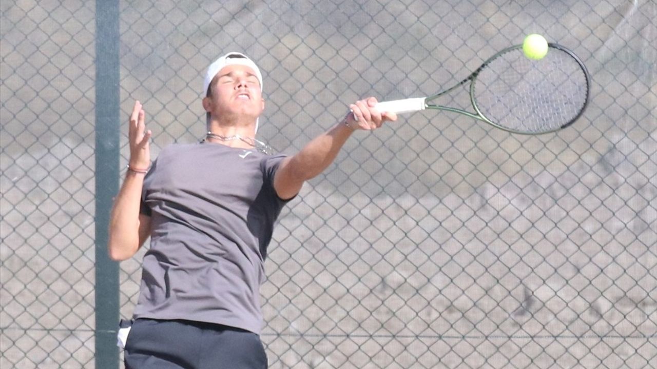 Erciyes'te Devam Eden ITF Uluslararası Tenis Turnuvası