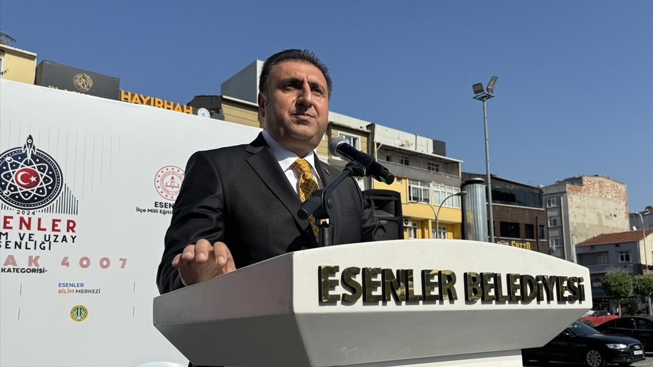 Esenler'de Bilim ve Uzay Şenliği Coşkuyla Başladı