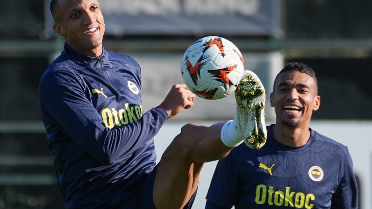 Fenerbahçe, Manchester United Maçına Hazır