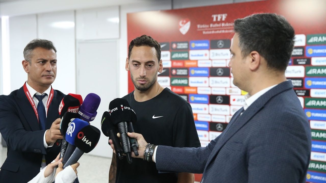 Hakan Çalhanoğlu: Gruptan Lider Çıkmak İstiyoruz